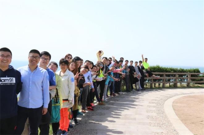 “傳承五四精神·展現(xiàn)青春風(fēng)采”——中建聯(lián)合成功舉辦環(huán)保健步行活動(dòng)(圖2)