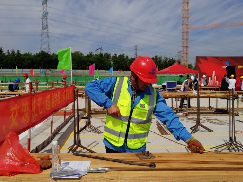 城陽區(qū)舉辦建筑業(yè)職業(yè)技能大賽 比學趕幫超展工匠精神(圖5)