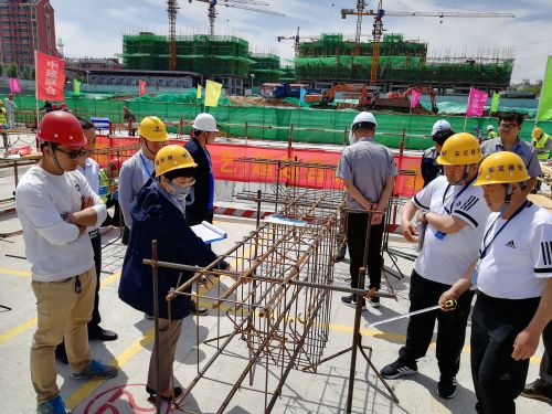 城陽區(qū)舉辦建筑業(yè)職業(yè)技能大賽 比學趕幫超展工匠精神(圖8)