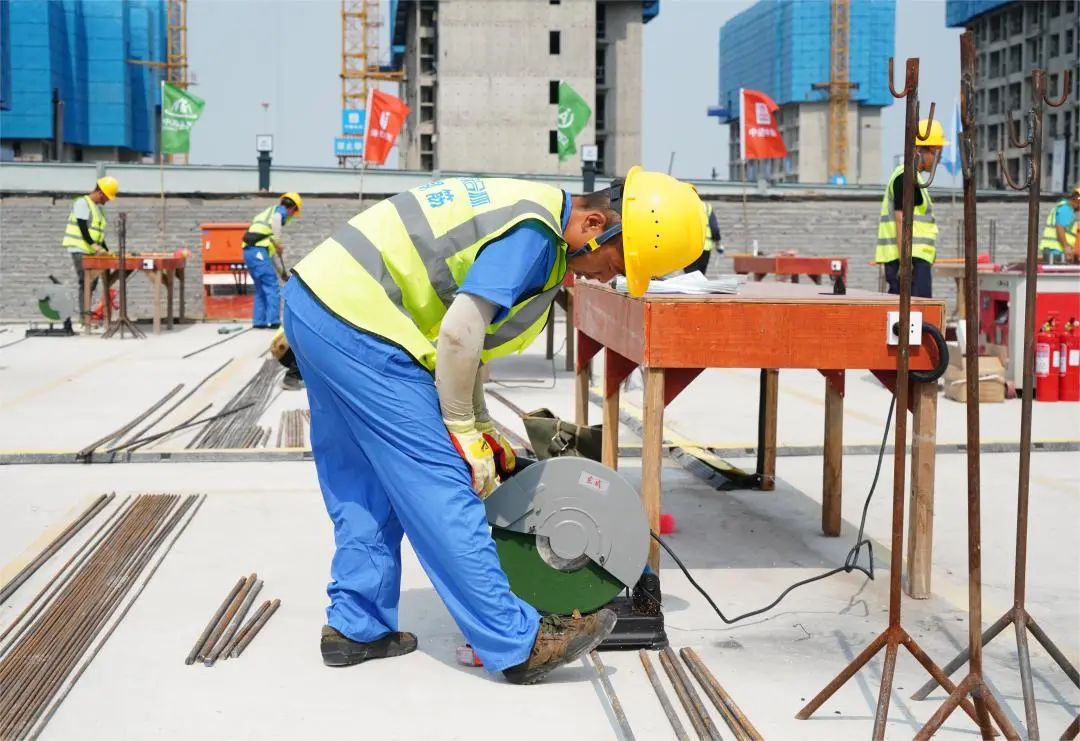 以賽促訓(xùn)，匠心筑城|中建聯(lián)合承辦嶗山區(qū)第十六屆“中建聯(lián)合杯”建筑業(yè)職業(yè)技能大賽(圖5)