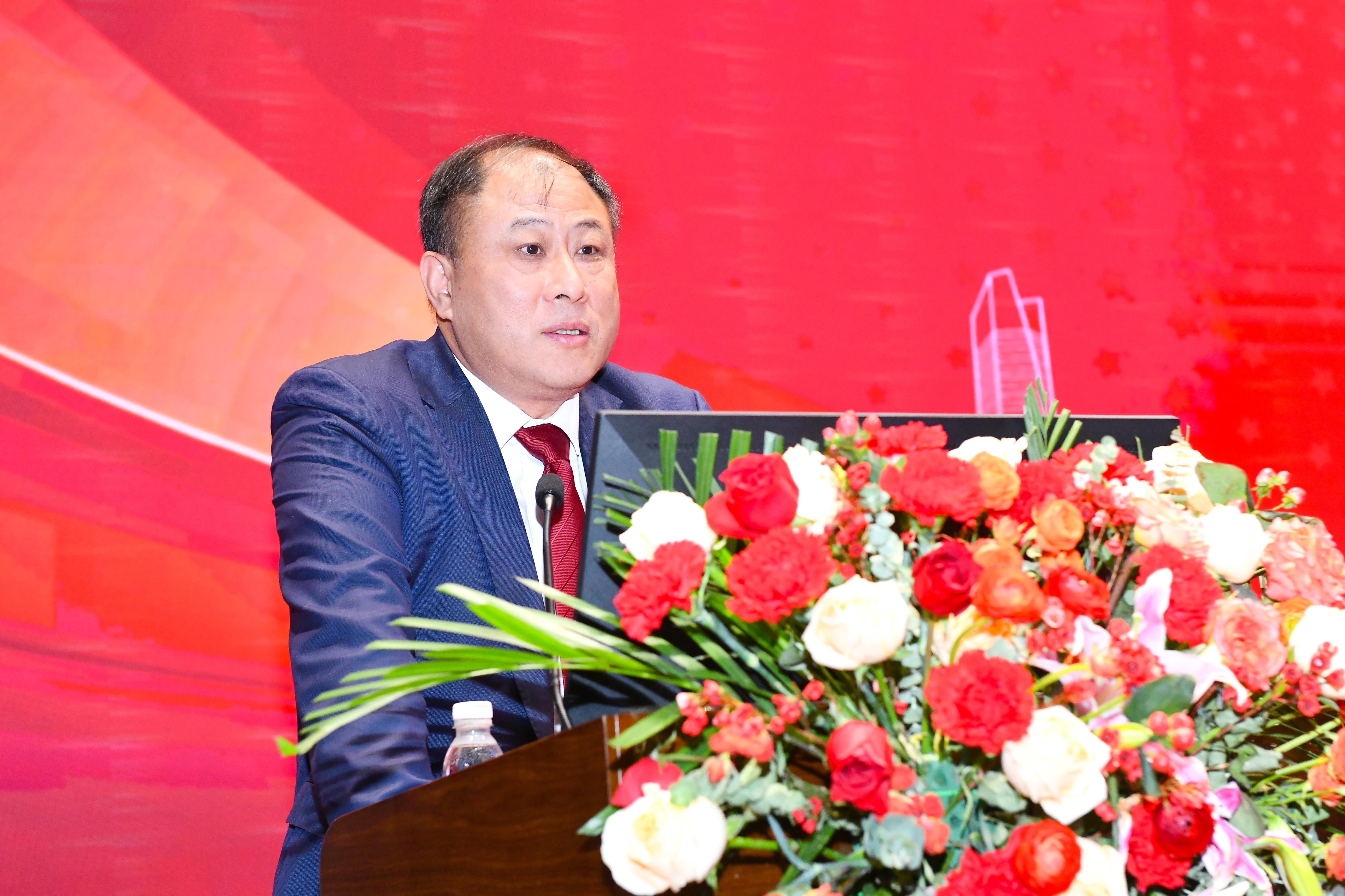 向陽而生，破局進(jìn)取 | 中建聯(lián)合2023年度總結(jié)表彰暨2024年迎新大會(huì)勝利召開(圖1)